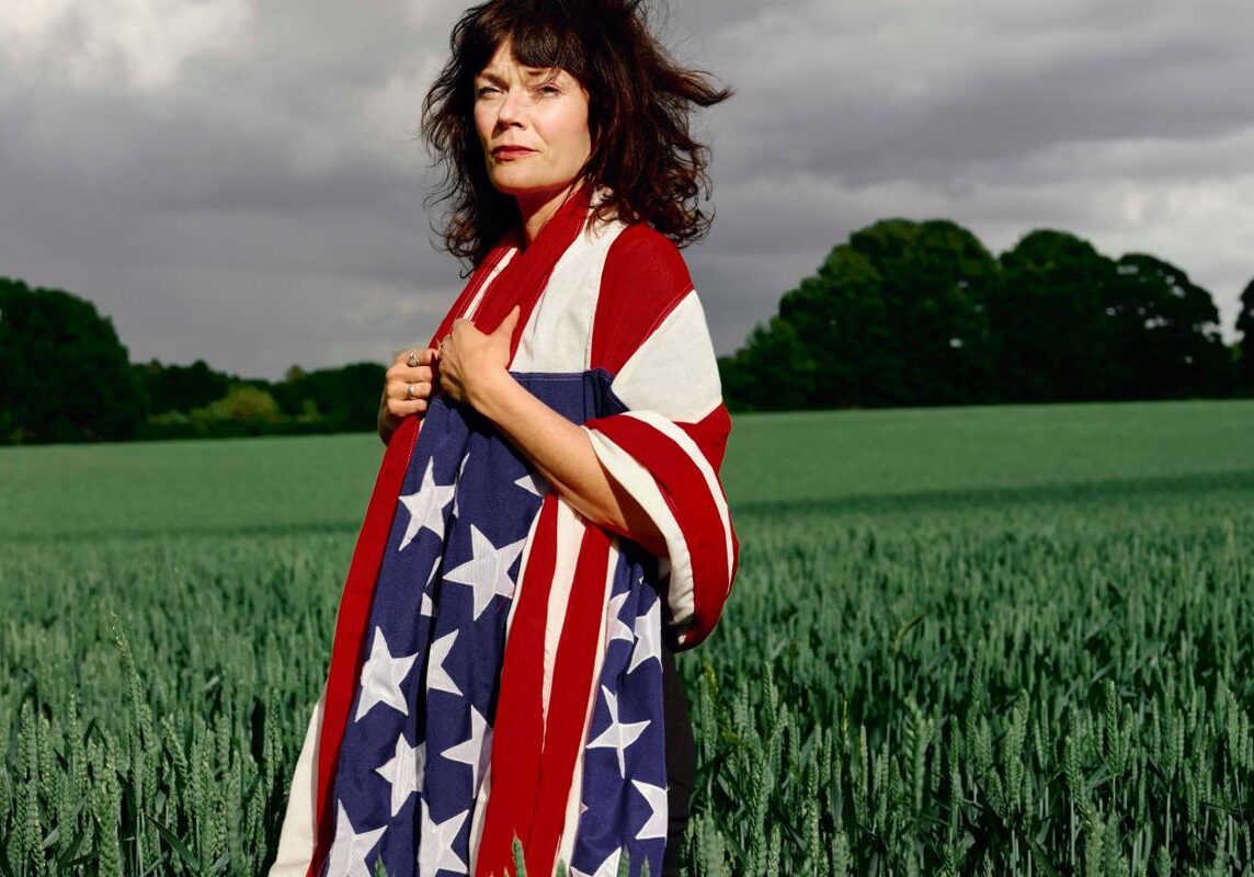 vibeke-schou-tjalve-flag